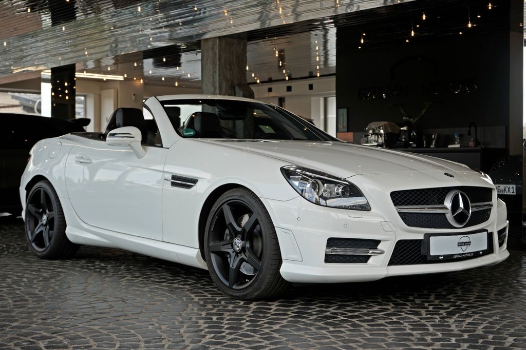 Bild des Angebotes Mercedes-Benz SLK 200 AMG-Line & CarbonLOOK Edition PANORAMA