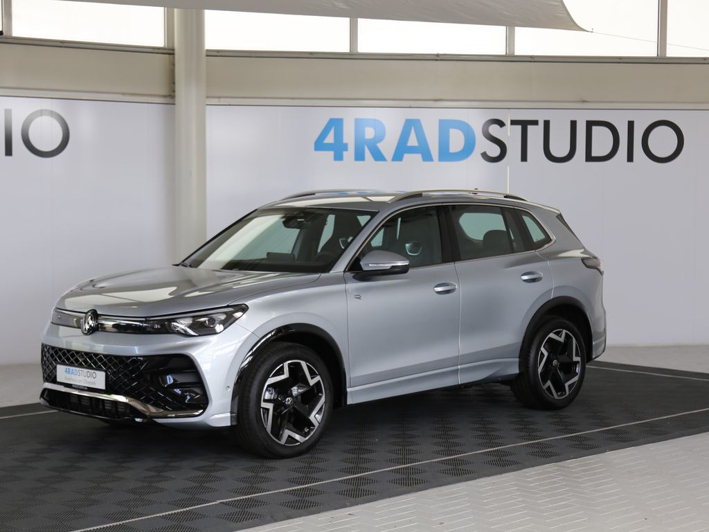 Bild des Angebotes Volkswagen Tiguan R-LINE eTSI DSG IQ MATRIX HEADUP ACC AHK