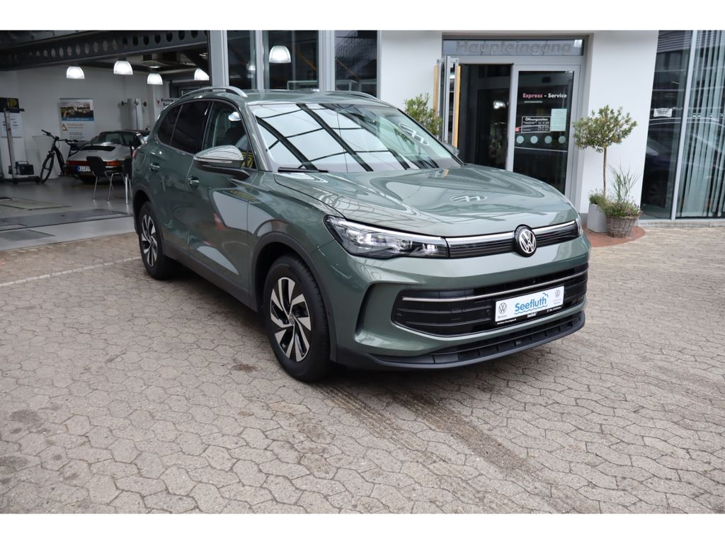 Bild des Angebotes Volkswagen Tiguan 1.5 eTSI Life AHK RFK Sitzhzg. 17'' Venez