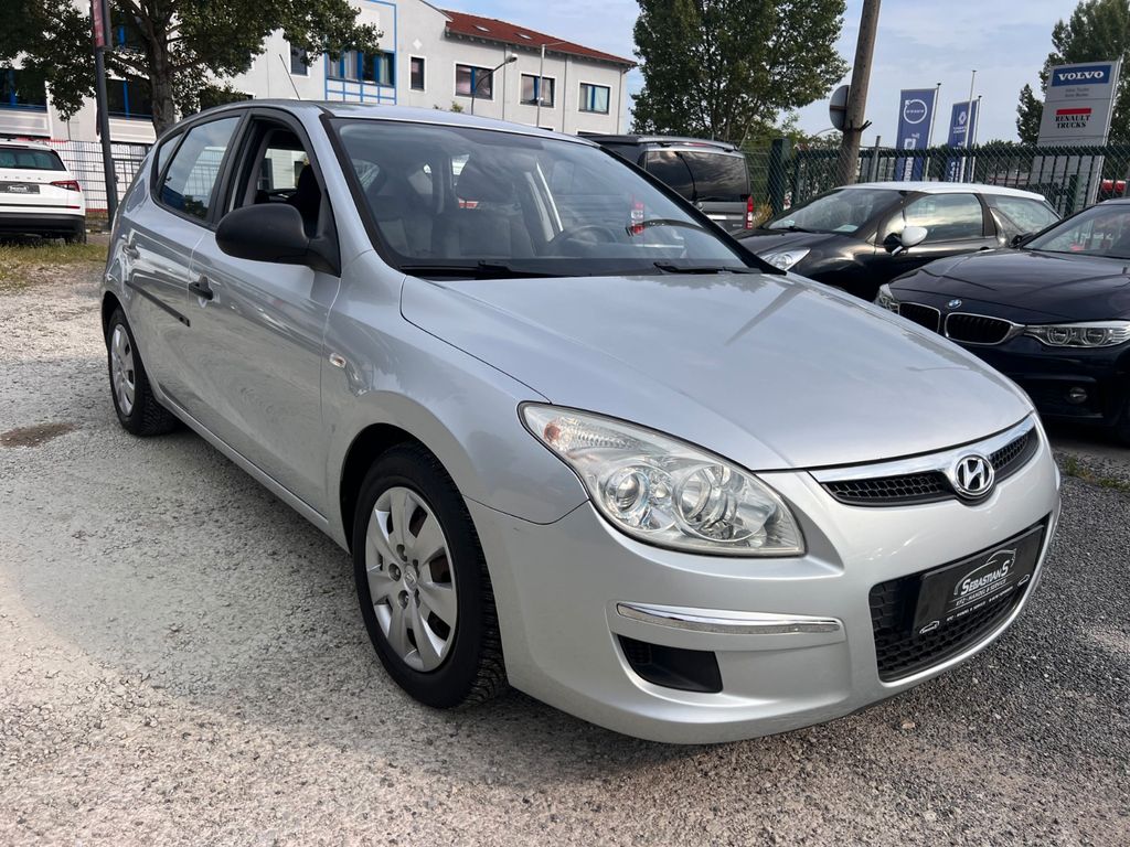 Bild des Angebotes Hyundai i30 1.4 Team 08 Klima el.Fenster Tüv 08/27