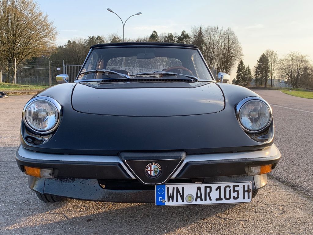 Bild des Angebotes Alfa Romeo Spider 2000