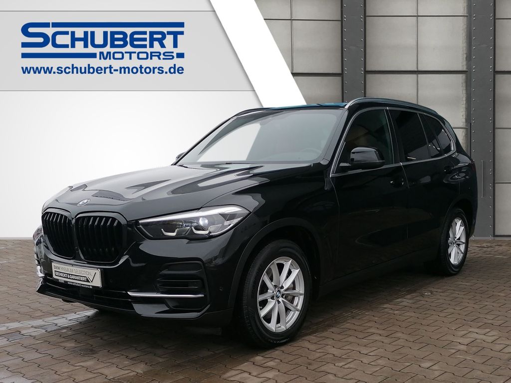 Bild des Angebotes BMW X5 xDrive30d HUD AHK Navi Leder Digitales Cockpi