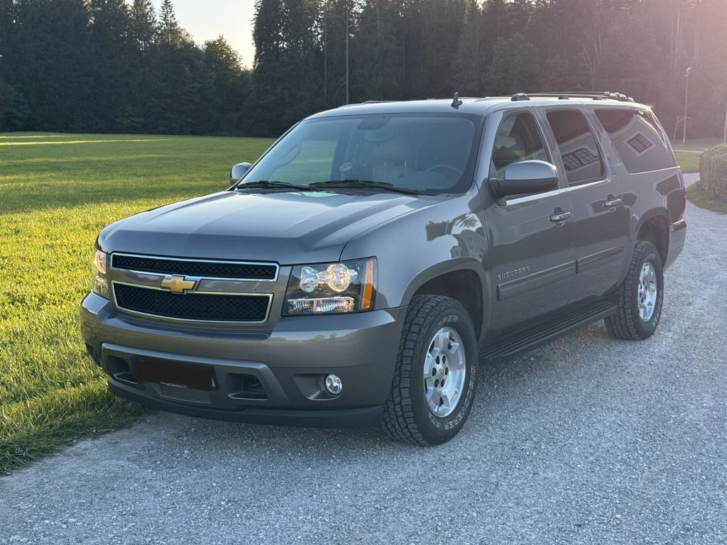 Bild des Angebotes Chevrolet Suburban Vortec 5.3L V8 SFI FlexFuel 1500 4x4 LT