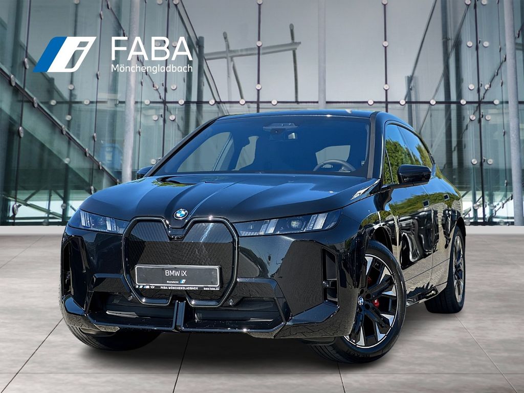 BMW iX xDrive45 M Sport Pro HK HiFi DAB LED