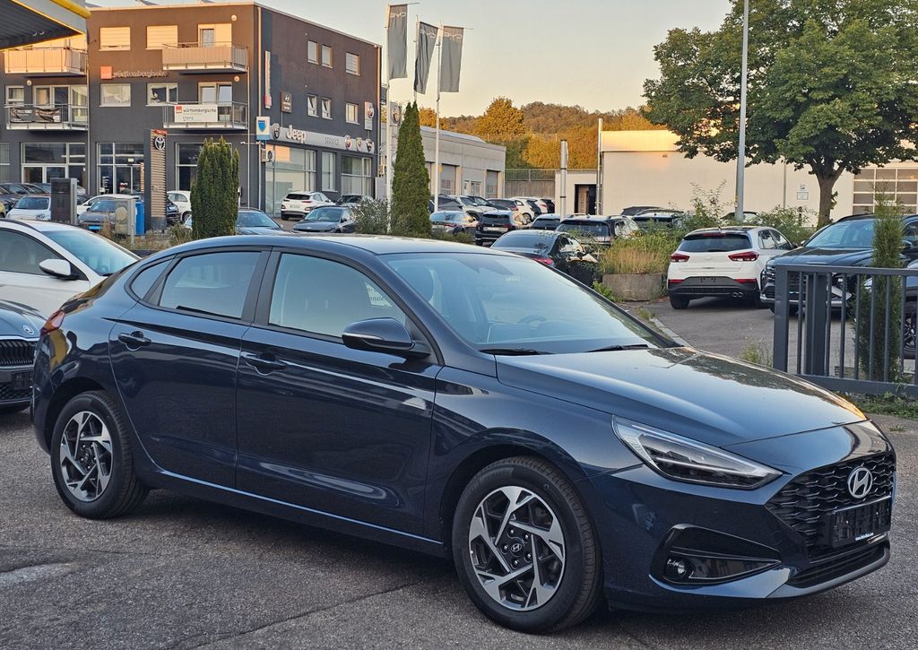Bild des Angebotes Hyundai i30 1,0 T-GDI Fastback Smart