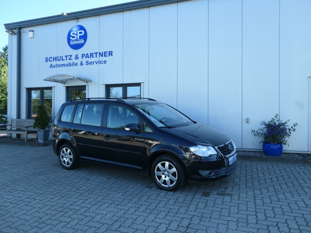 Bild des Angebotes Volkswagen Touran 2.Hd., AHK. Klima, Scheckh., Sitzh., Temp
