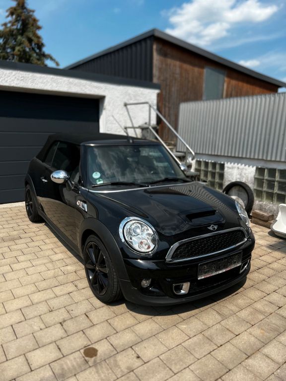 Bild des Angebotes MINI Cooper S Cabrio 184PS | Midnight Black Metallic