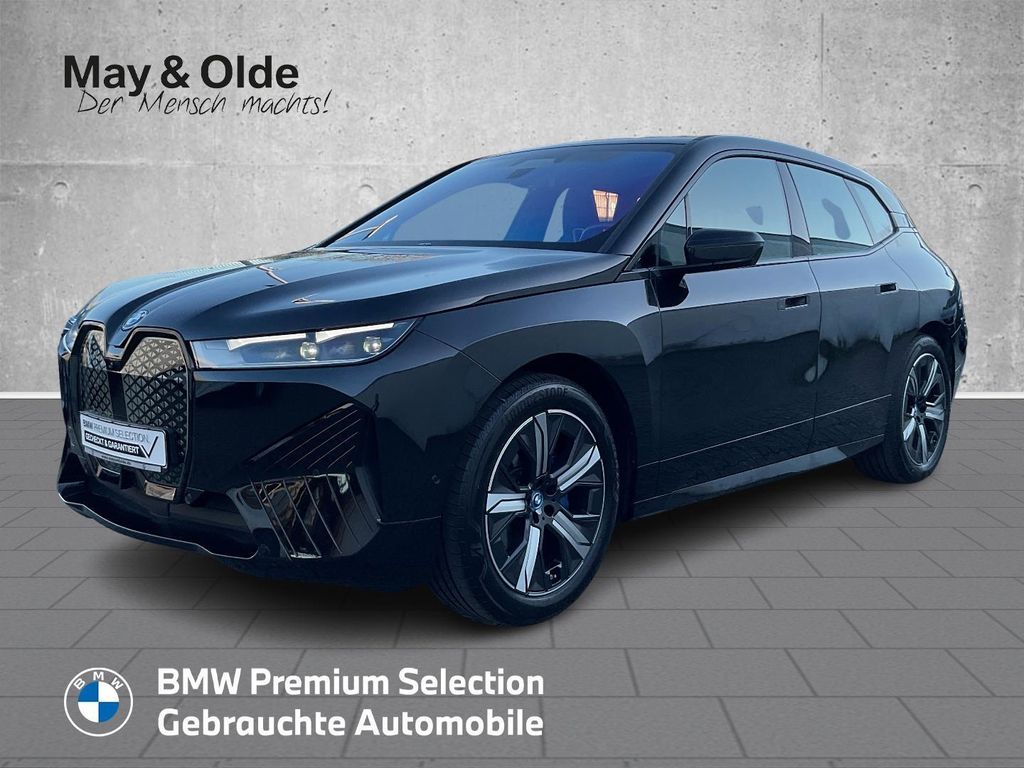 Bild des Angebotes BMW iX xDrive 40 HUD Navi LED Sound-HK  ACC Klima