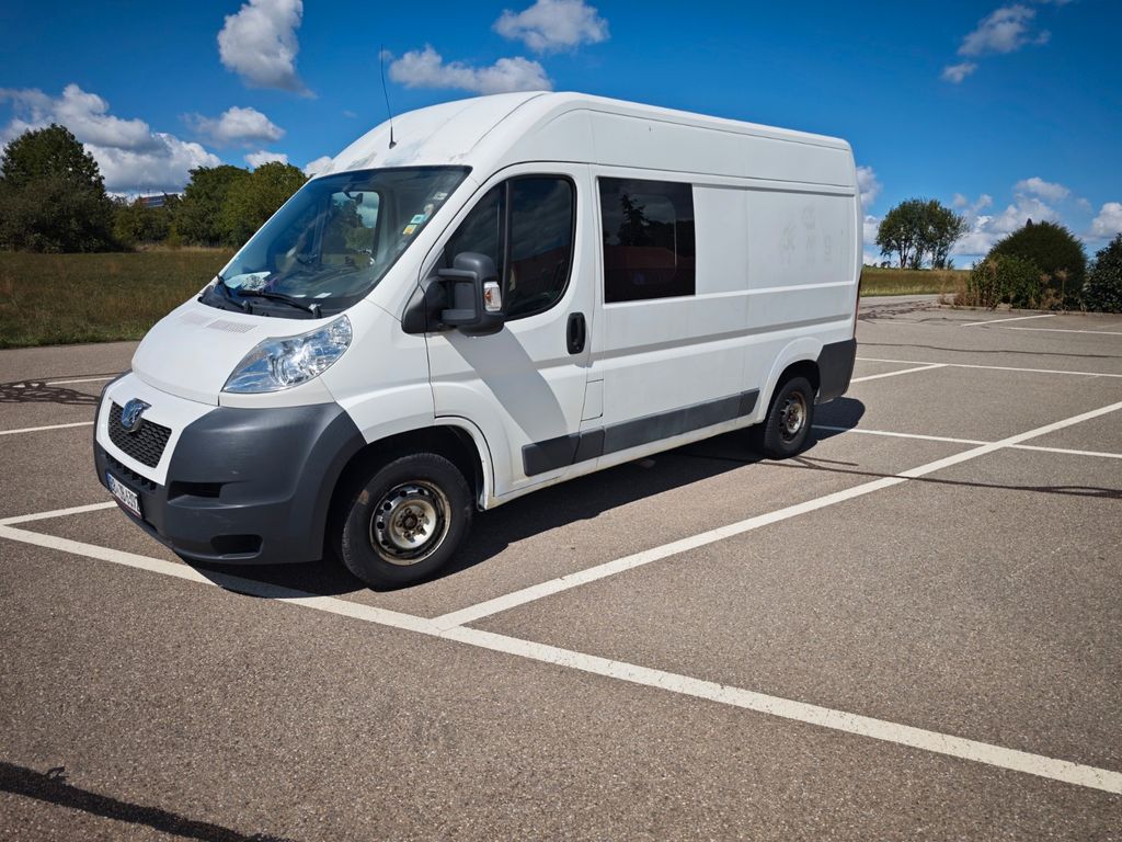 Bild des Angebotes Peugeot Boxer 7 Sitzplätze  Renntransporter
