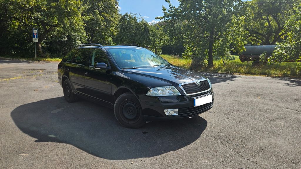 Bild des Angebotes Skoda Octavia 1.6 Tour Combi Tour