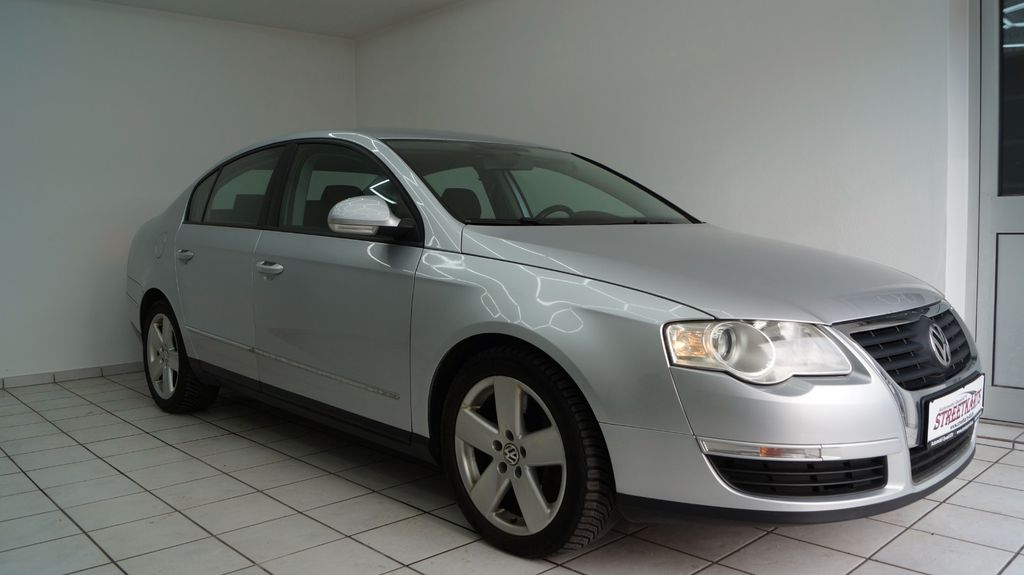Bild des Angebotes Volkswagen Passat V6 FSI Sportline 4Motion AHK PDC