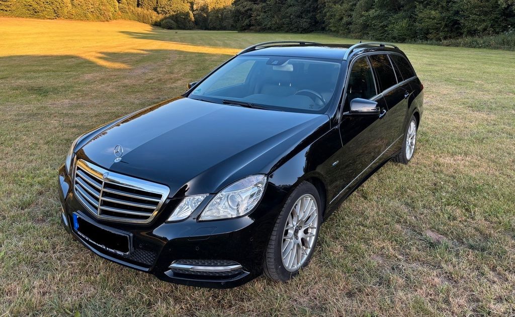 Bild des Angebotes Mercedes-Benz E 200 T BlueEFFICIENCY AVANTGARDE VIELE NEUTEILE