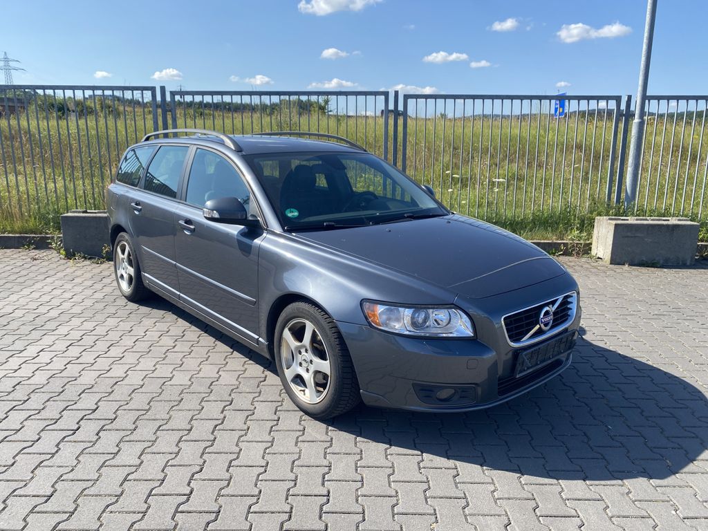 Bild des Angebotes Volvo V50 Motorproblem 1.6 Temp./Leder/PDC/2xKlimaa./