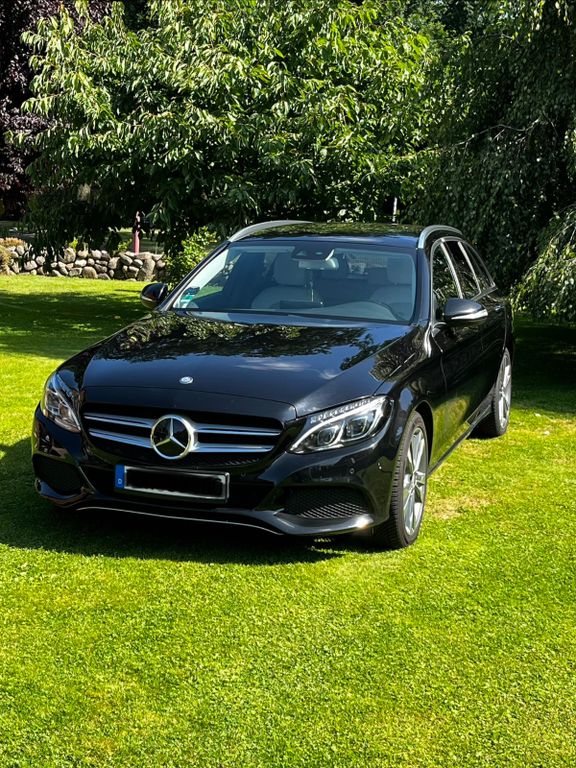 Bild des Angebotes Mercedes-Benz 220