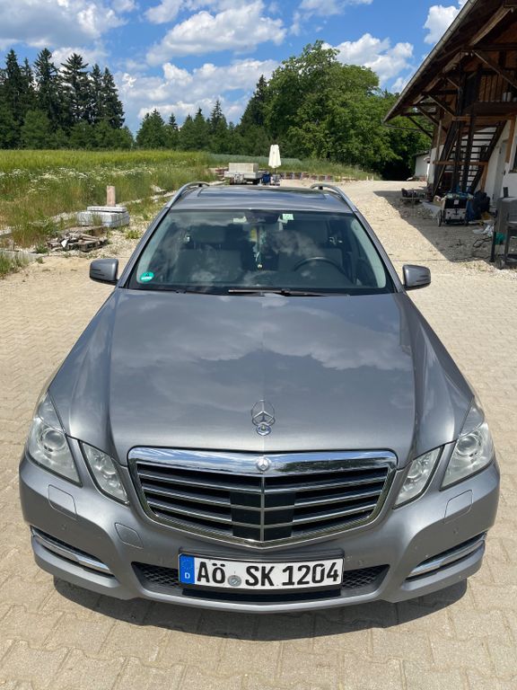 Bild des Angebotes Mercedes-Benz E350 d T Model 4Matic