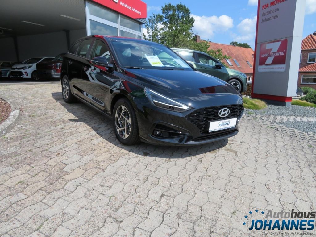 Bild des Angebotes Hyundai i30 Kombi (Edition) Klima Navi Rückfahrkamera