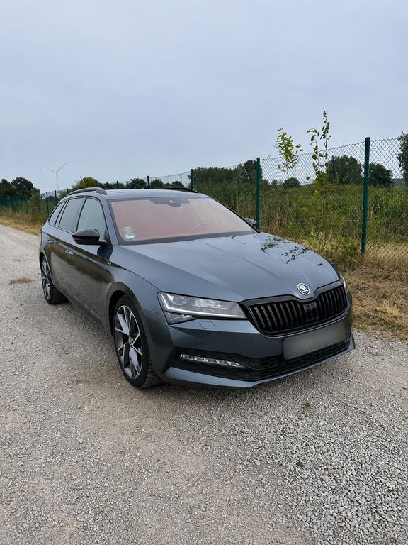 Bild des Angebotes Skoda Superb Combi SportLine 2.0 TSI Pano, Navi, Rückf