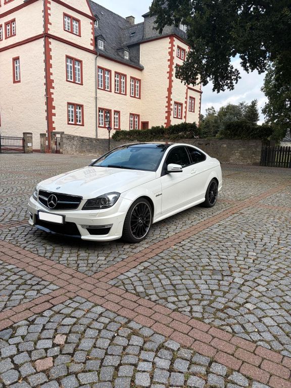 Bild des Angebotes Mercedes-Benz C 63 AMG Coupé