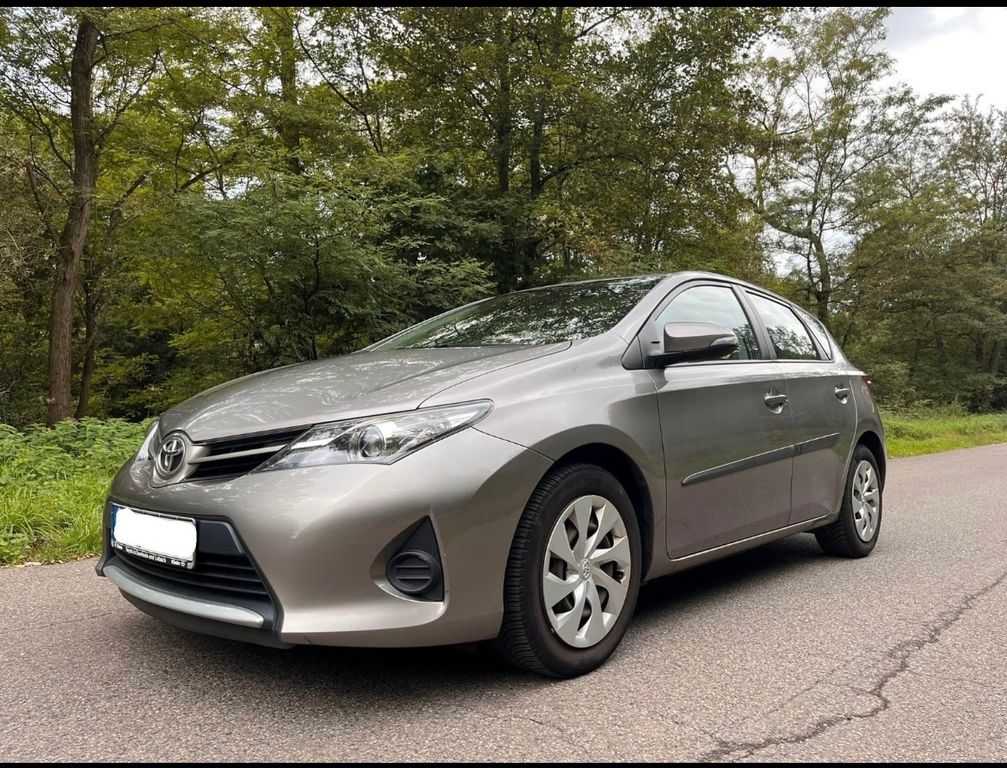 Bild des Angebotes Toyota Auris - TÜV NEU ! - 1,33-l-Dual-VVT-i  - U.frei