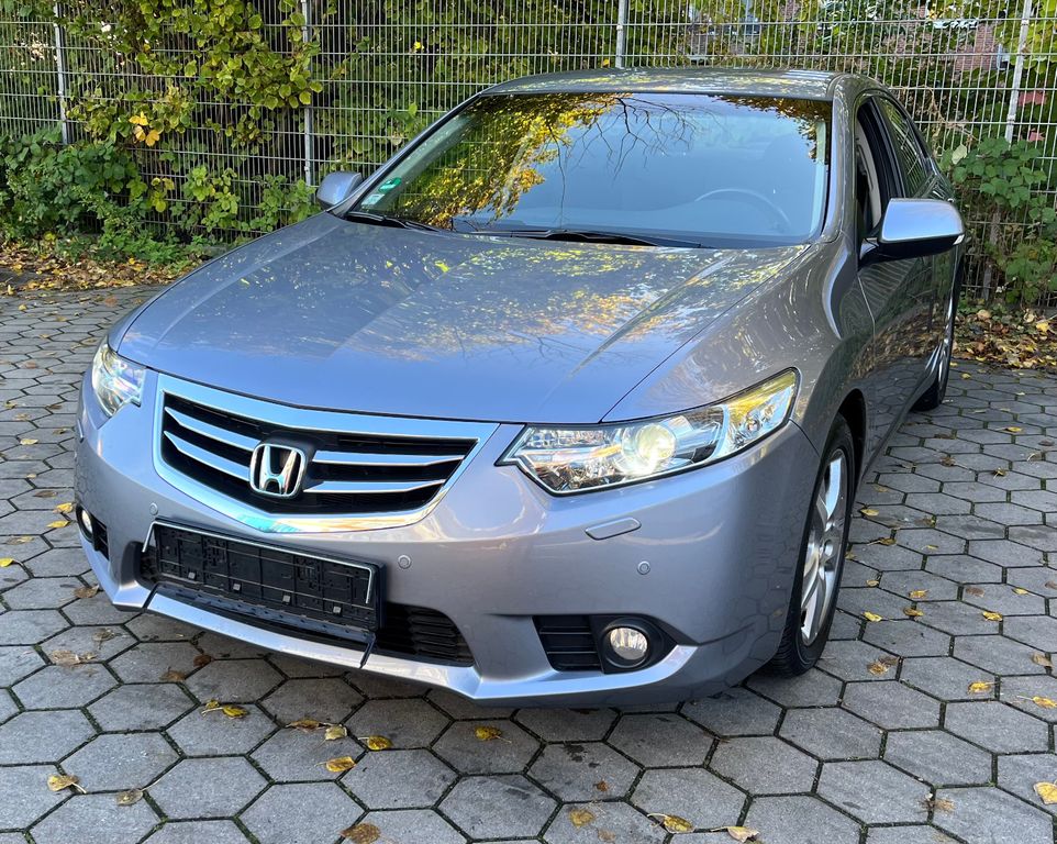 Bild des Angebotes Honda Accord Lim. Elegance 50 Jahre Edition
