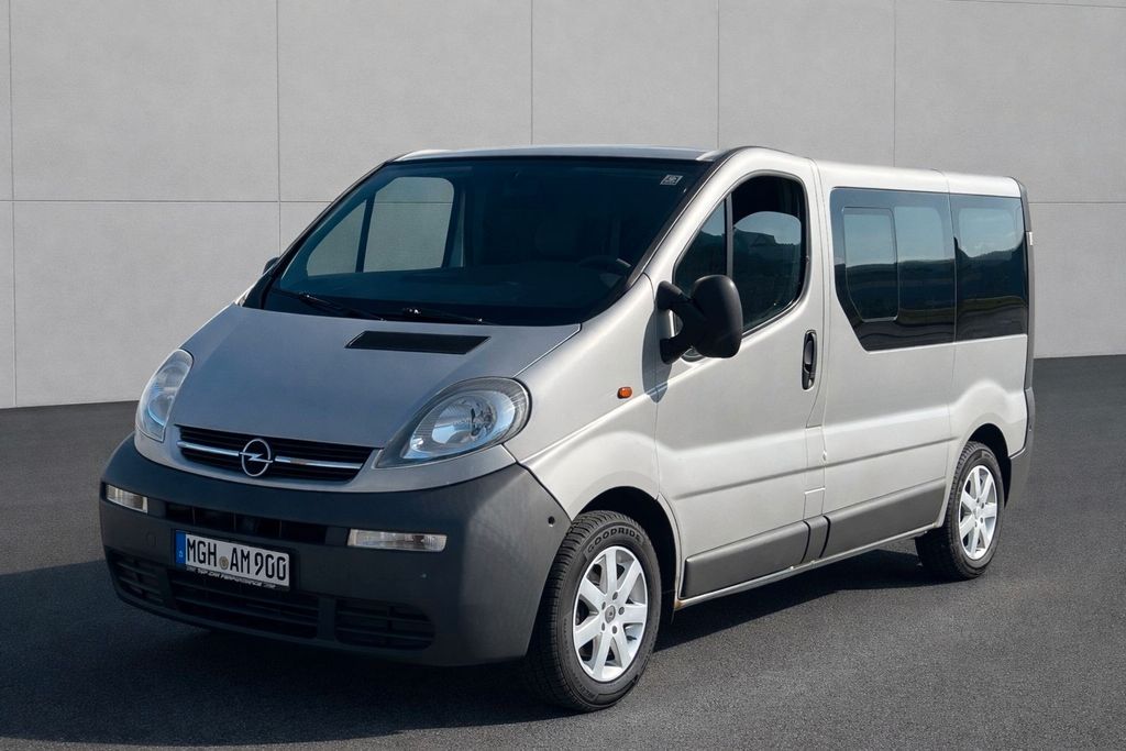 Bild des Angebotes Opel Vivaro 9 Sitzer 2,7t 2. HAND Service NEU