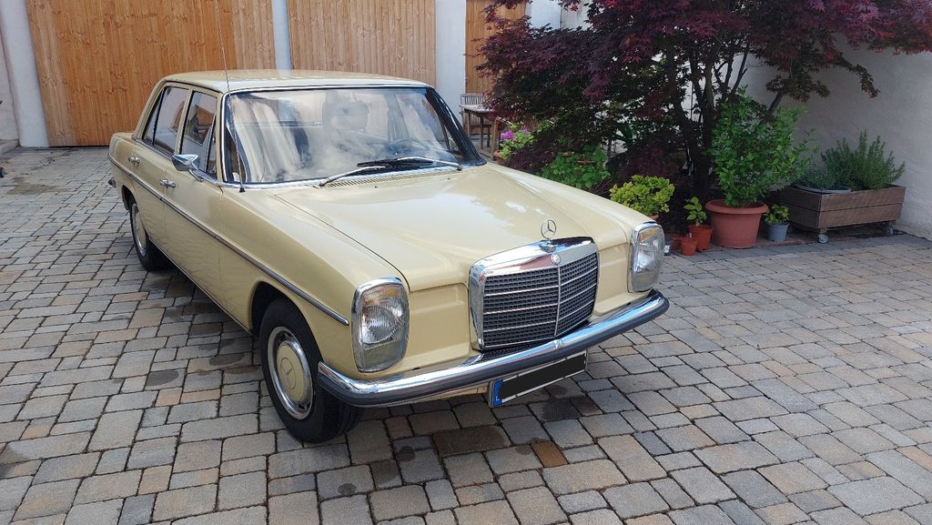 Bild des Angebotes Mercedes-Benz 220/8 W115 Strich 8 H-Kennzeichen, Wertgutachten