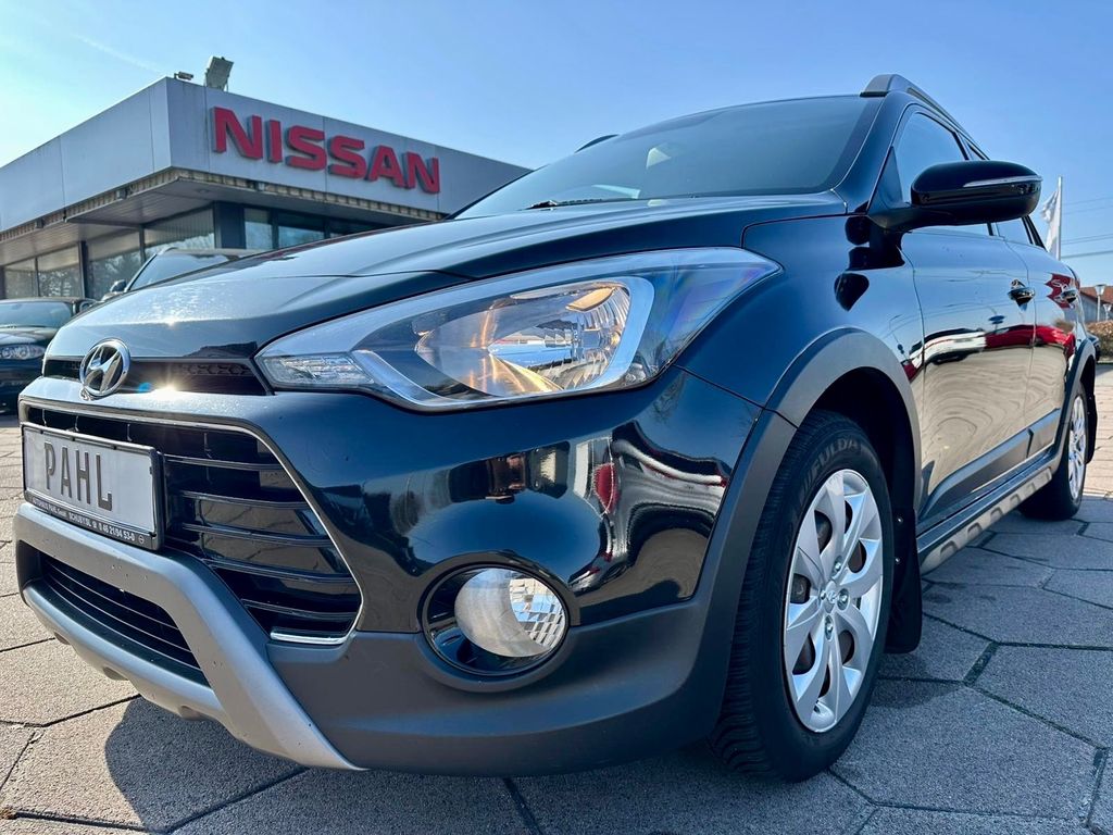 Bild des Angebotes Hyundai i20 1.4 CRDi Cross Active KLIMA AHK