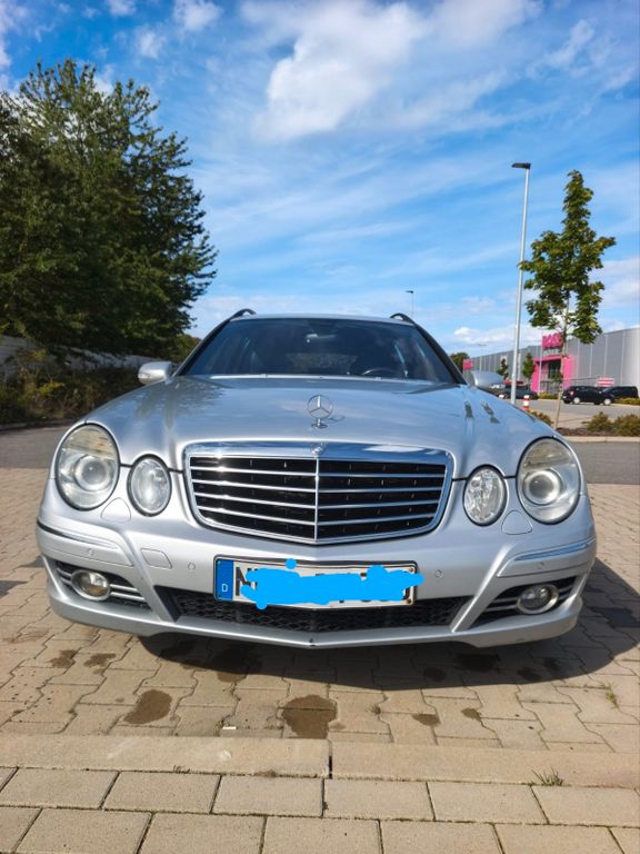 Bild des Angebotes Mercedes-Benz E 320 CDI 4MATIC T Classic