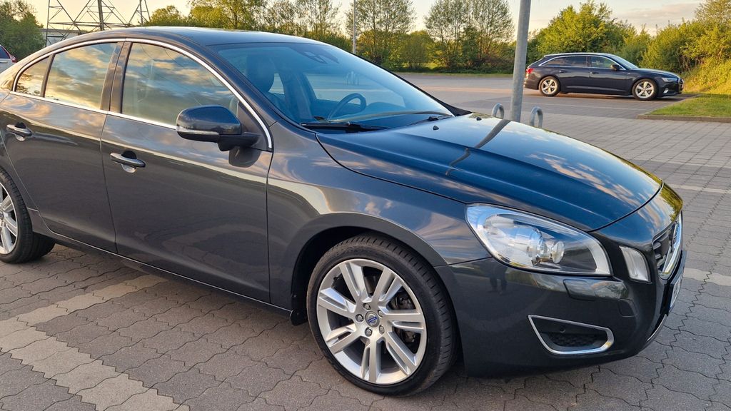Bild des Angebotes Volvo S60 D5 Automatik "Summum" HU/AU 05.28