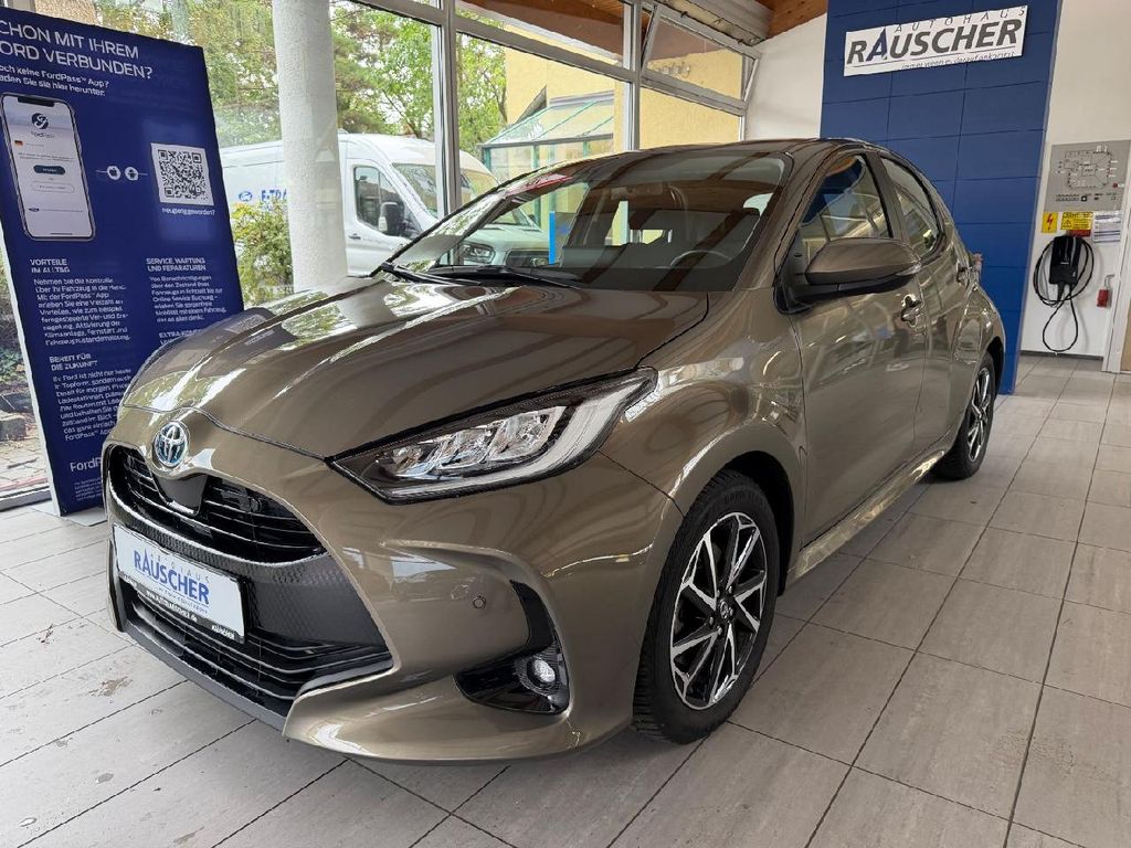 Bild des Angebotes Toyota Yaris Hybrid Team Deutschland
