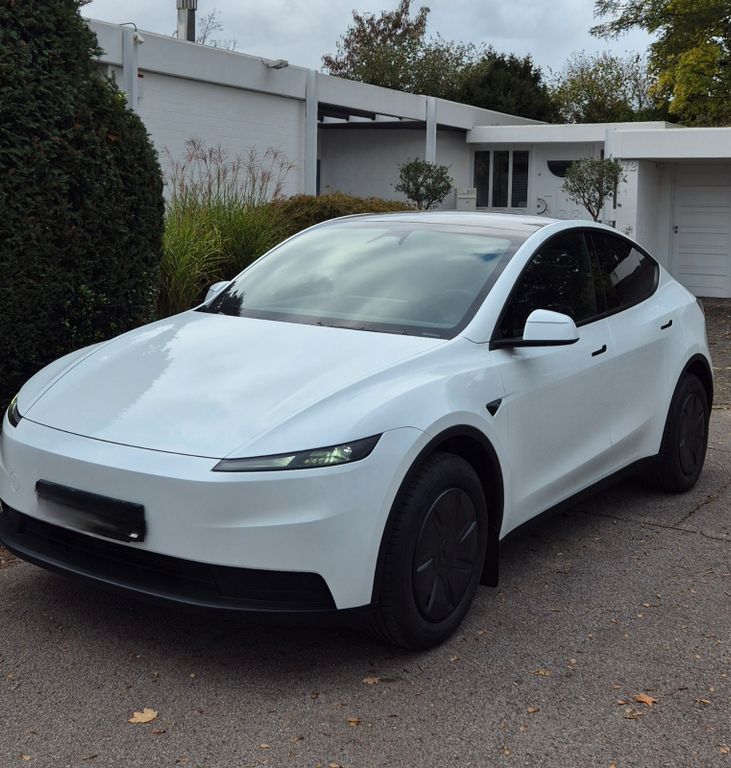 Bild des Angebotes Tesla Model Y Standard RWD | Garantie | EZ 2026/09