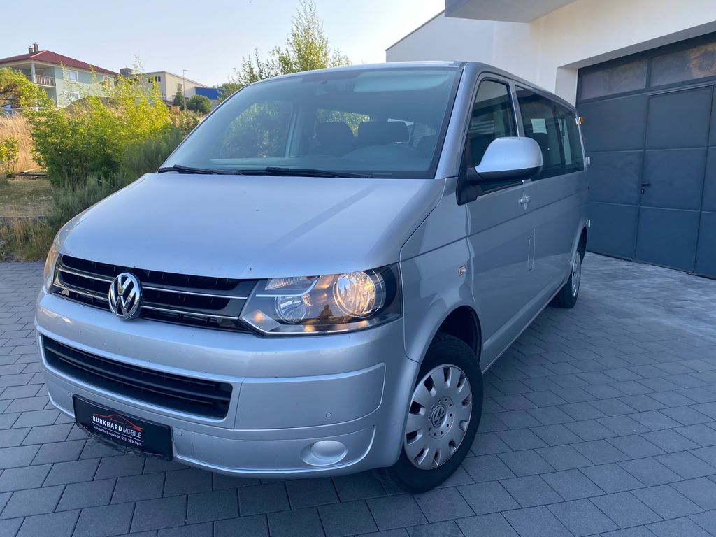 Bild des Angebotes Volkswagen T5 Transp. 2.0 TDI Caravelle lang Allrad*8 Sitze