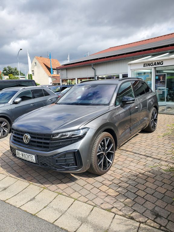 Bild des Angebotes Volkswagen Touareg 3.0 TDI R-Line*AHZV*Pan.Dach*22"Alu*voll