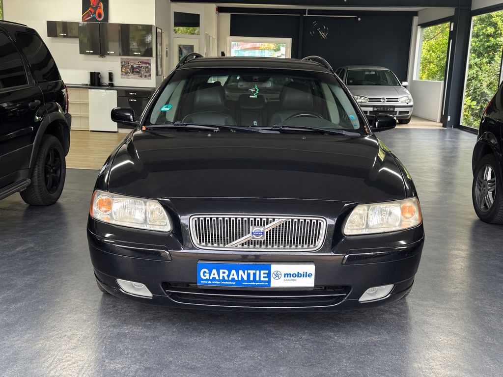 Bild des Angebotes Volvo V70 Kombi 2.4 LPG GASANLAGE Momentum