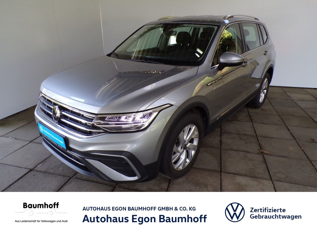 Bild des Angebotes Volkswagen TIGUAN ALLSPACE 1.5 TSI LIFE 7-SITZER+AHK+NAVI+L