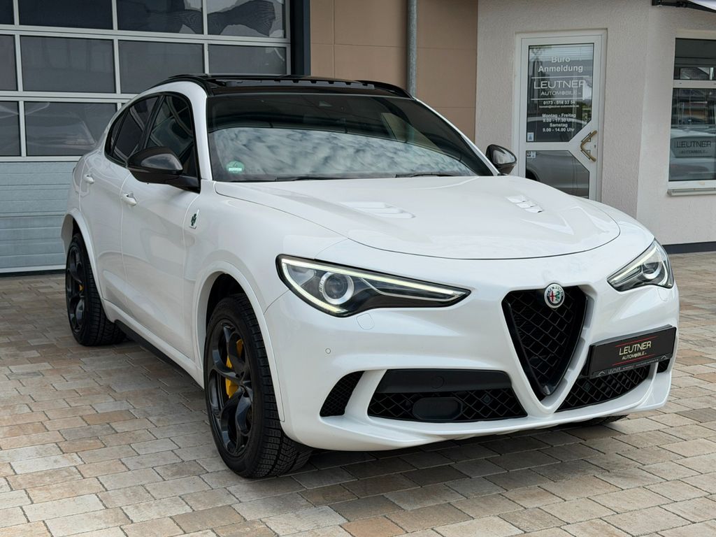 Bild des Angebotes Alfa Romeo Stelvio Quadrifoglio Q4*Harman/Kardon*Carbon*