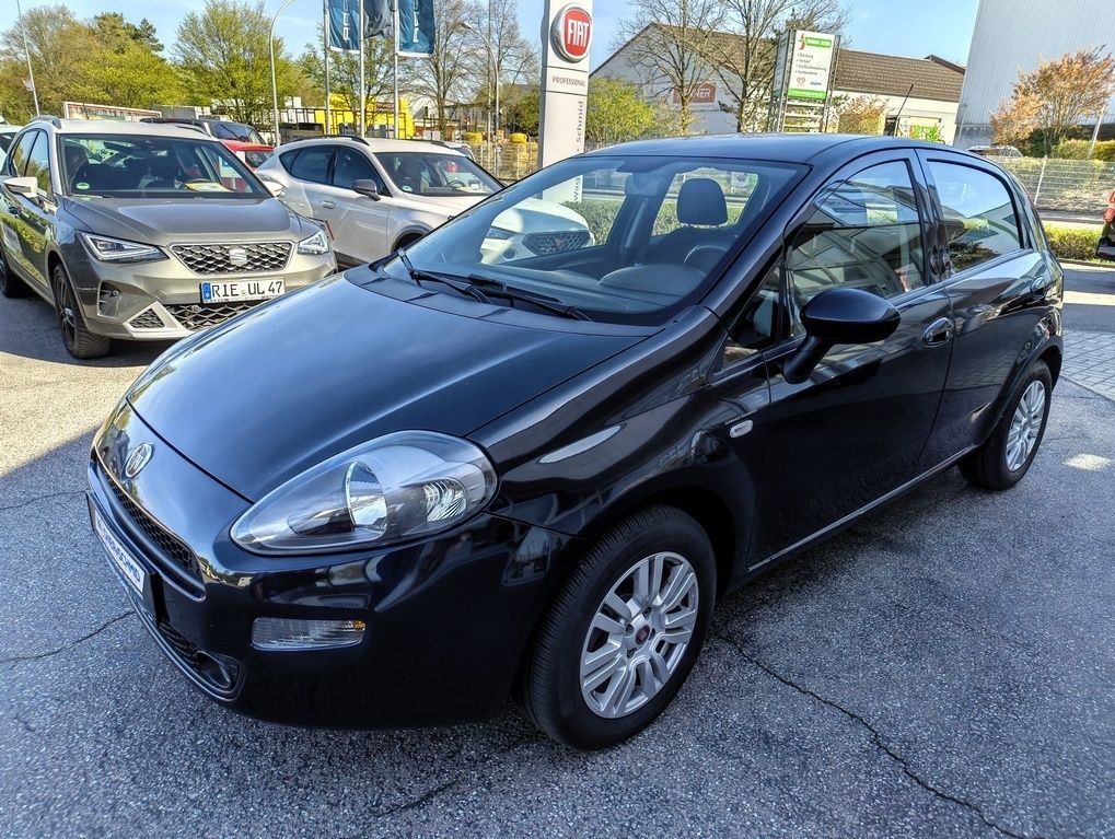 Bild des Angebotes Fiat Punto Lounge 1.3 16V Mjet