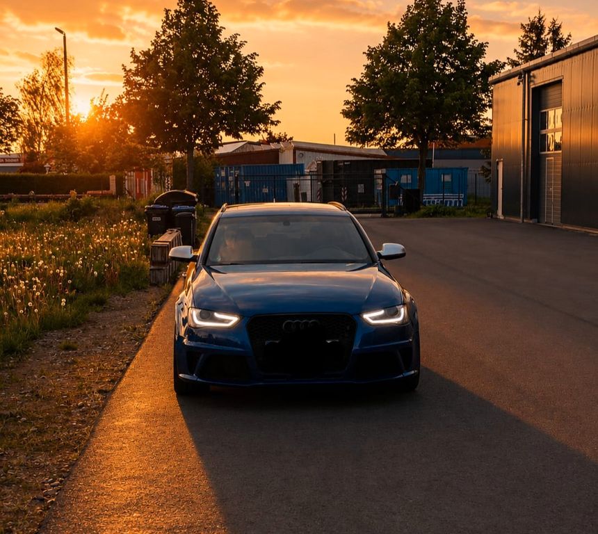 Audi RS4 4.2 FSI S tronic quattro Avant -