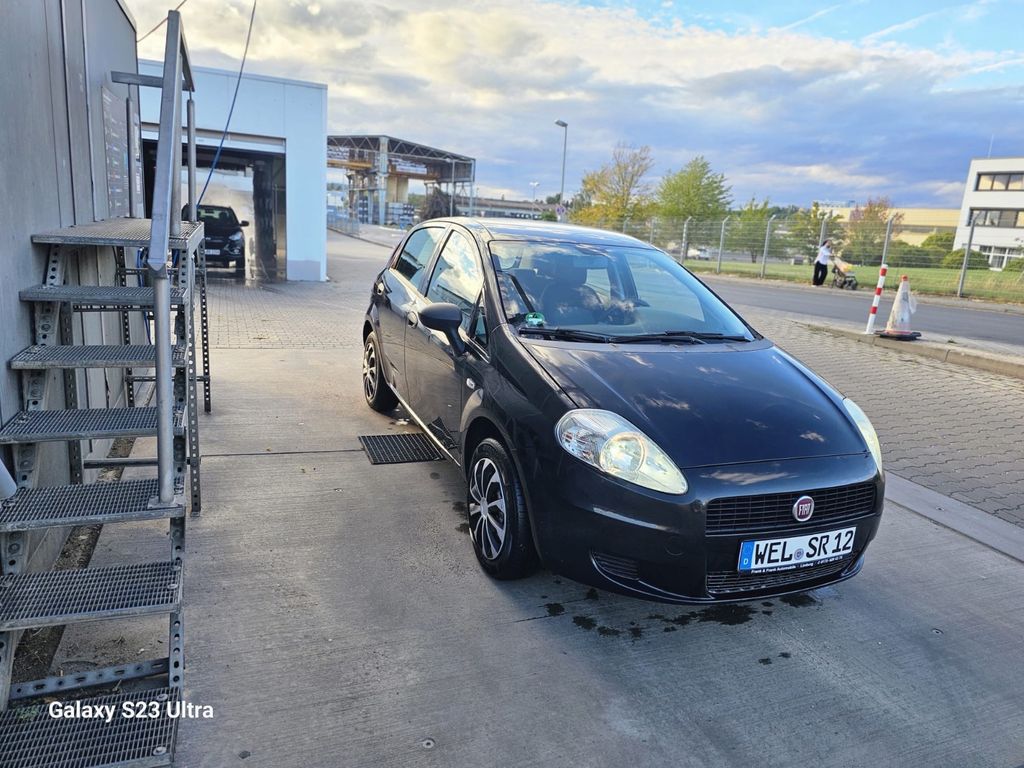 Bild des Angebotes Fiat Punto 1.2 8V LOUNGE LOUNGE