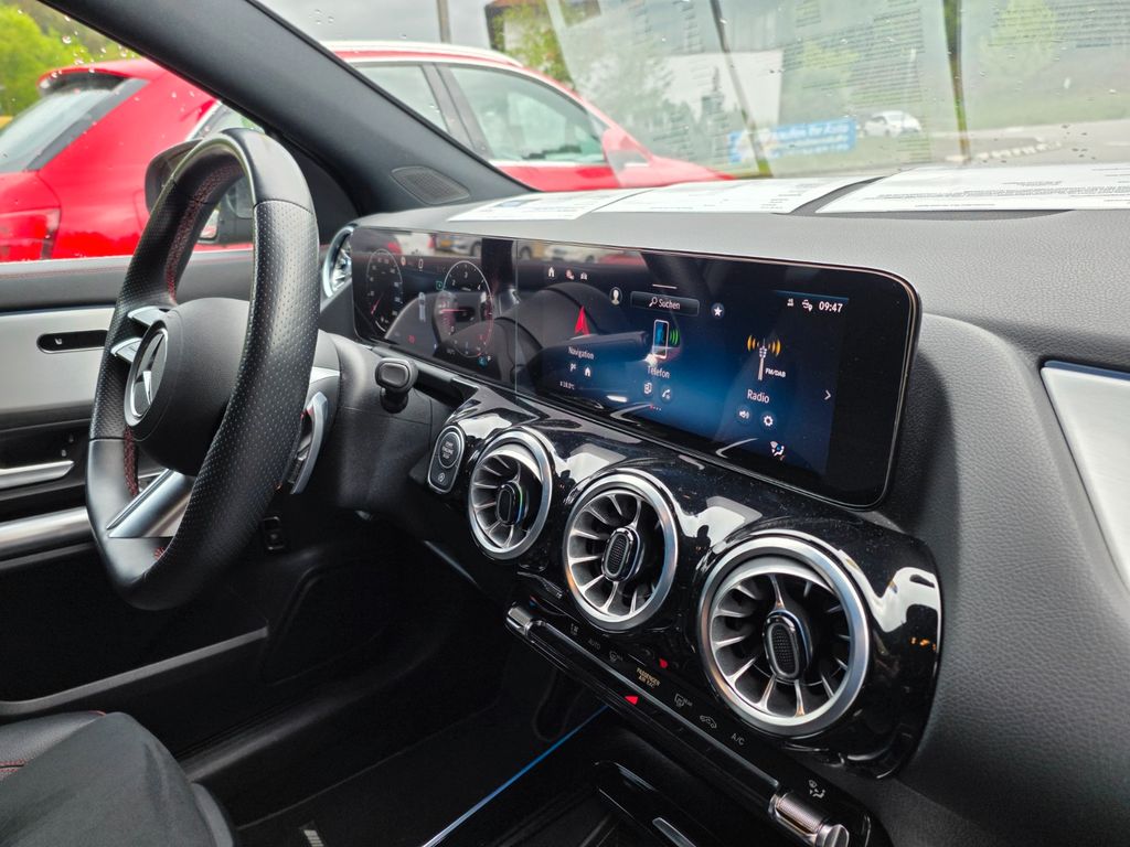 Bild des Angebotes Mercedes-Benz GLA 180 AMG PAKET REDUZIERTER PREIS