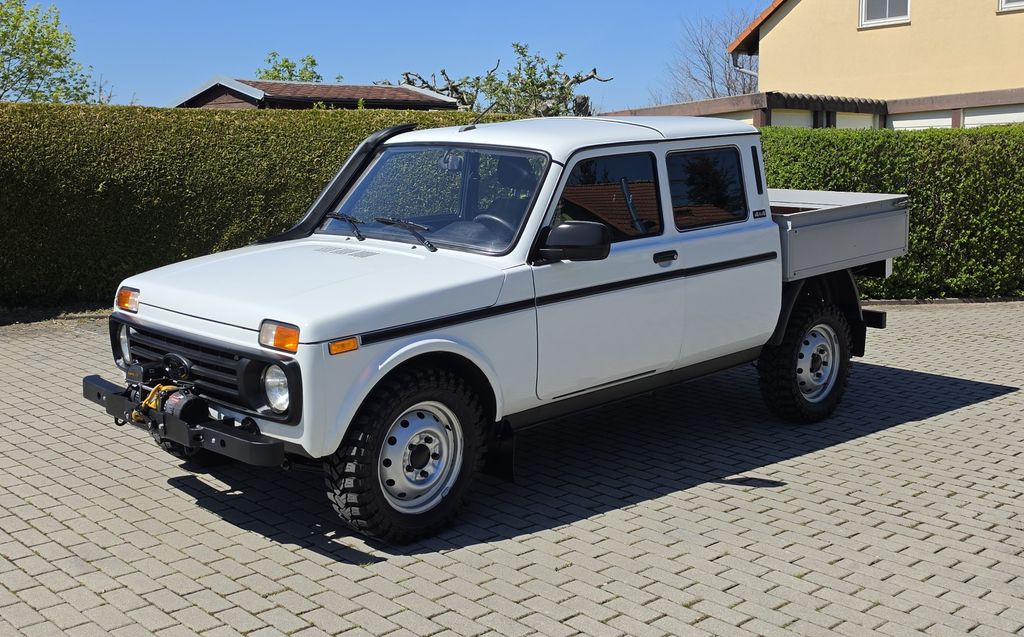 Bild des Angebotes Lada Niva 1,7i 4x4" Pickup" -Horntools / Texan/ 14Tkm