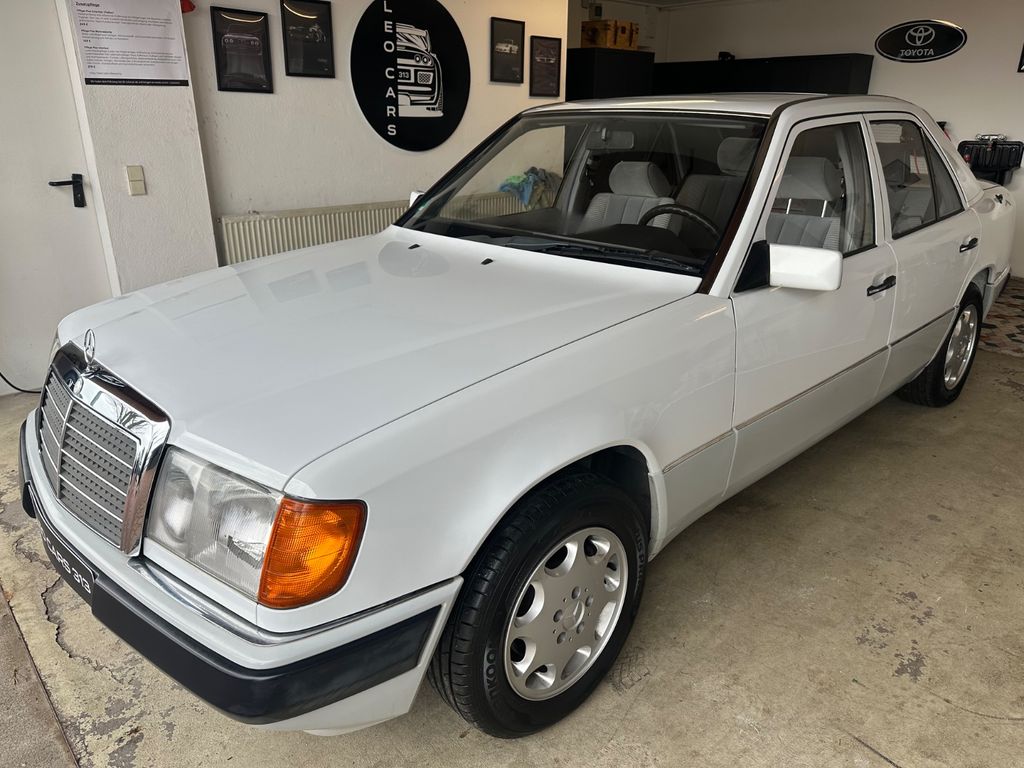 Bild des Angebotes Mercedes-Benz 230E Limosine 124, H Kennzeichen