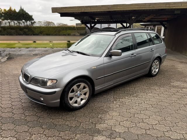 Bild des Angebotes BMW 320i touring -