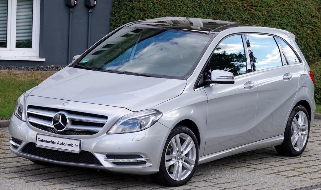 Bild des Angebotes Mercedes-Benz B 220 4Matic *PANORAMA* GARANTIE*