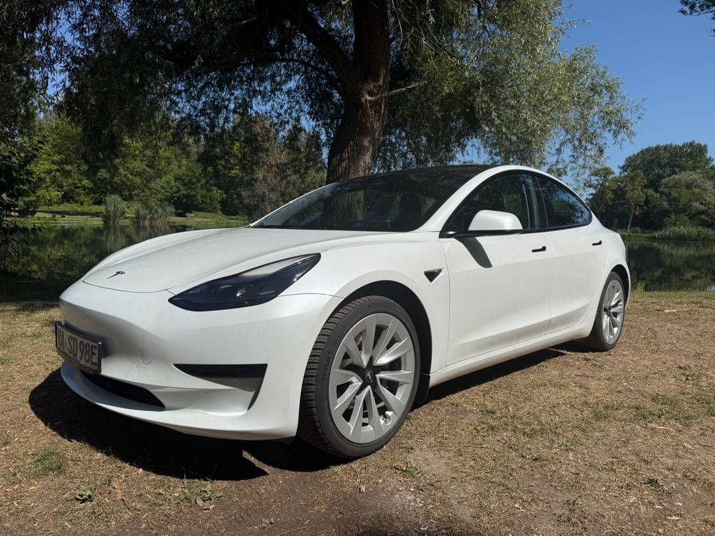 Bild des Angebotes Tesla Model 3 RWD | unfallfrei | 8-fach bereift