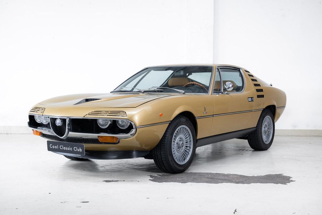 Bild des Angebotes Alfa Romeo Montreal - Oro Metallizato - Avana -