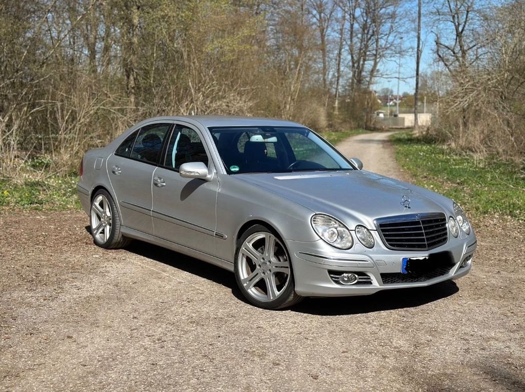Bild des Angebotes Mercedes-Benz E 350 4MATIC Top Zustand Scheckheft!!!