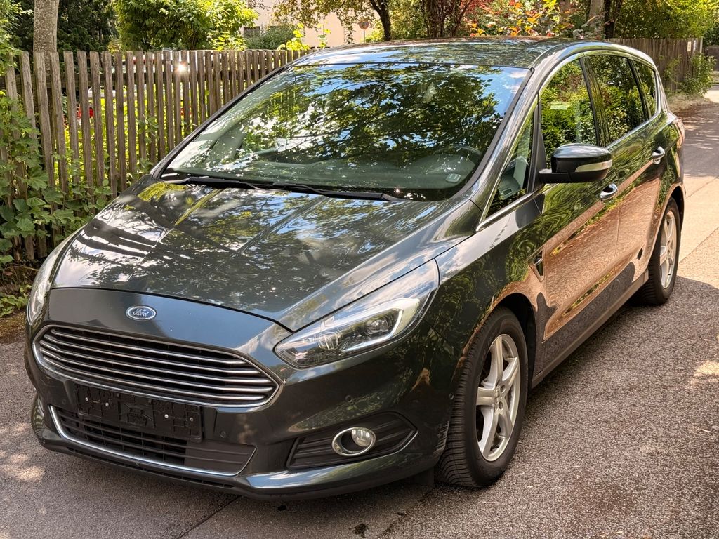 Bild des Angebotes Ford S-Max 2,0 TDCi 4x4 Titanium PowerShift