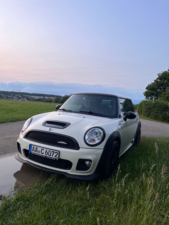 Bild des Angebotes MINI John Cooper Works R56 192PS