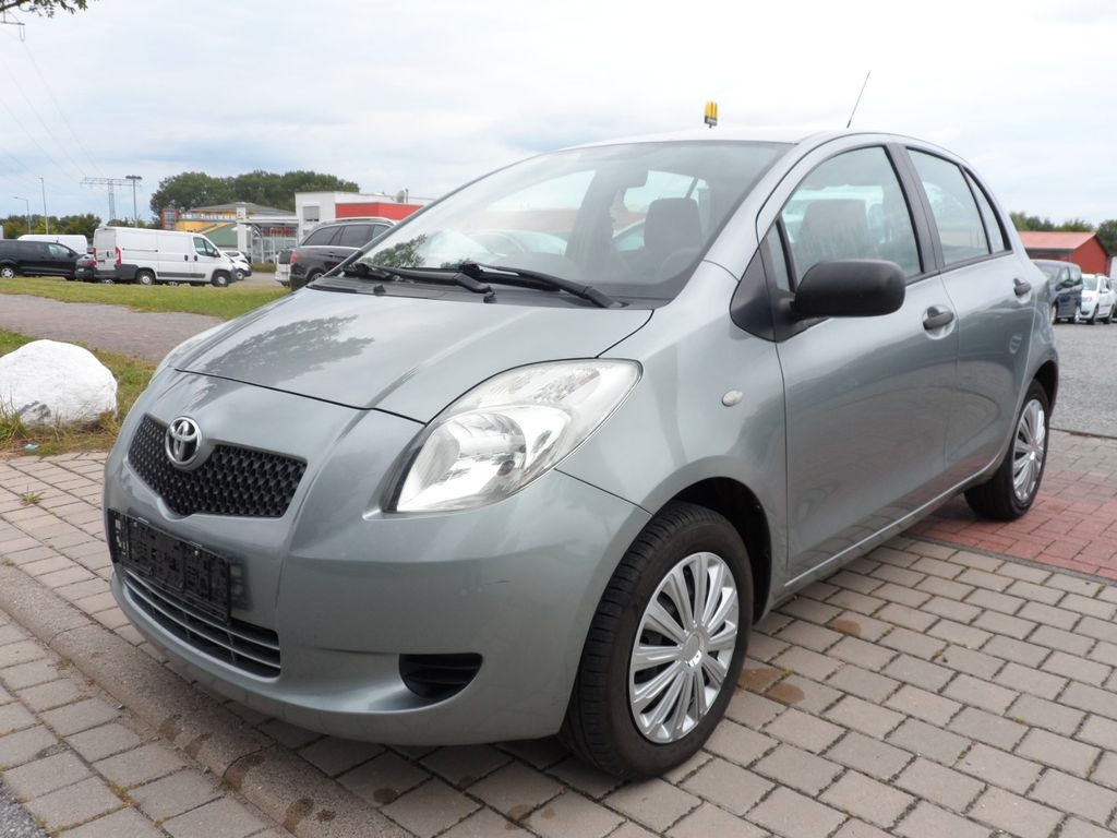 Bild des Angebotes Toyota Yaris 1,0-l-VVT-i Cool Klima/AHK/PDC/TÜV NEU